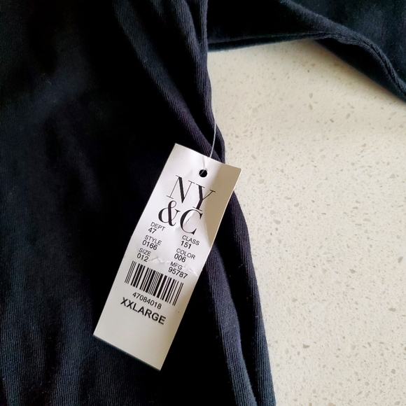 NWT long sleeved black v neck shirt - Picture 3 of 7